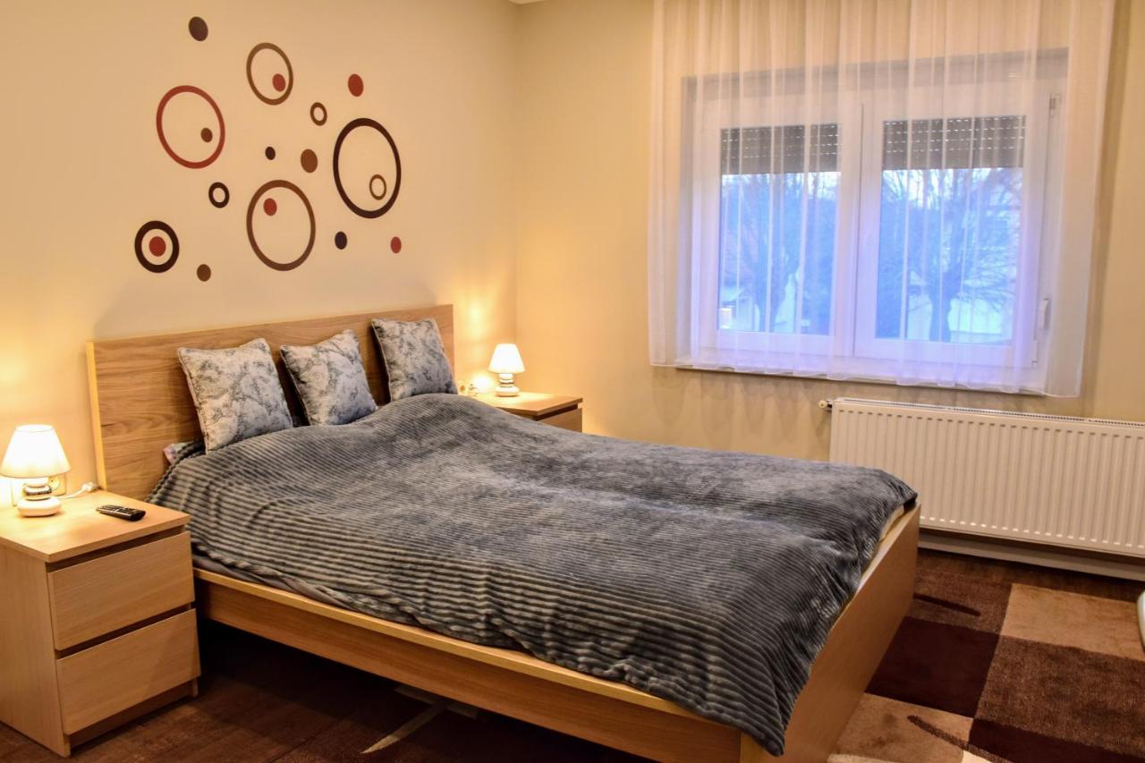 Keknefelejcs Vendeghaz Villa Zalakaros Exterior photo